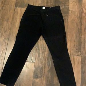 Gap cropped black pants. Size 8r. Skinny ankle